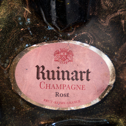 Cornice Classica con frammenti di Magnum di Champagne Ruinart