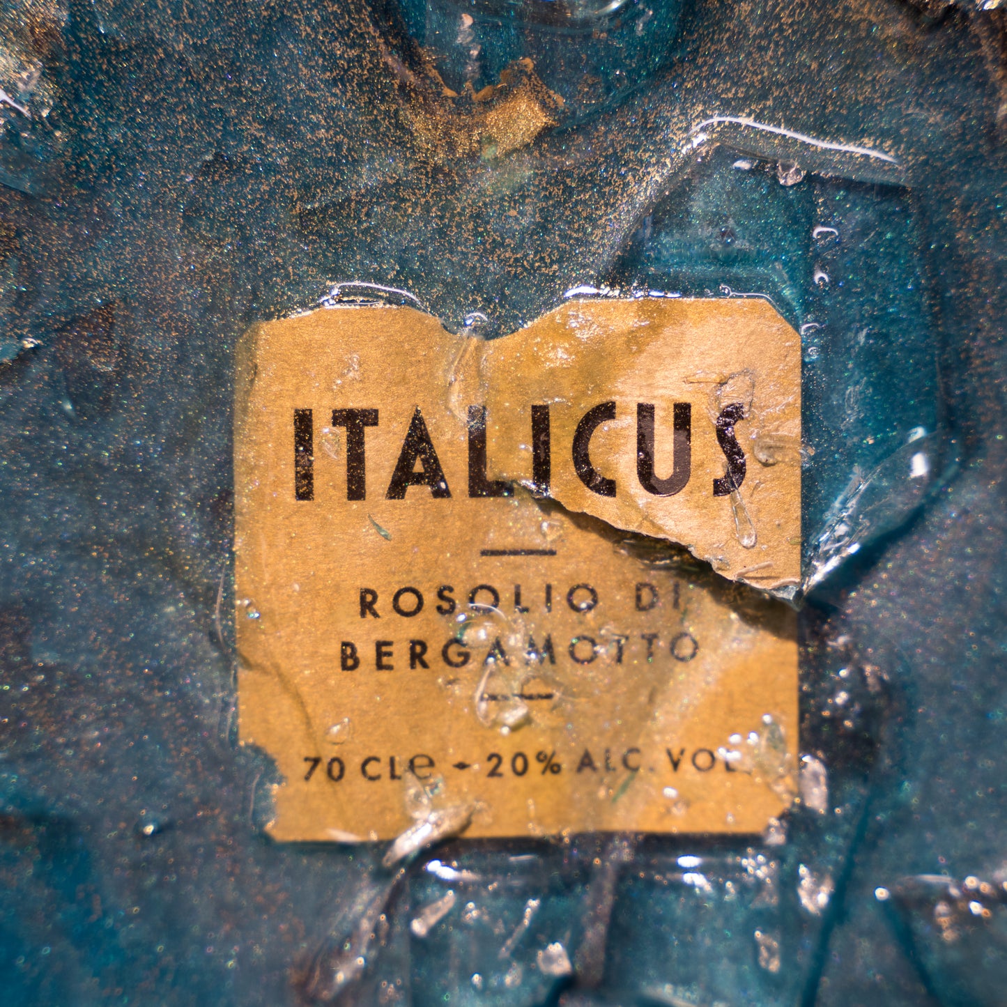 Cornice classica con Frammenti di Italicus