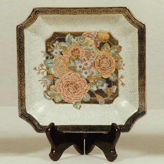 PIATTO   PORCELLANA DECORATA A MANO