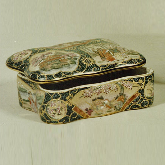 PORTA GIOIE IN PORCELLANA DECORATA A MANO