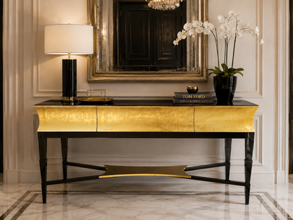 Credenza d'ingresso in foglia oro con top in pelle stampata effetto cocco
