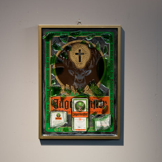 Cornice Moderna con Vecchio Specchio Pubblicitario e Frammenti di Amaro Jägermeister cm 45x60