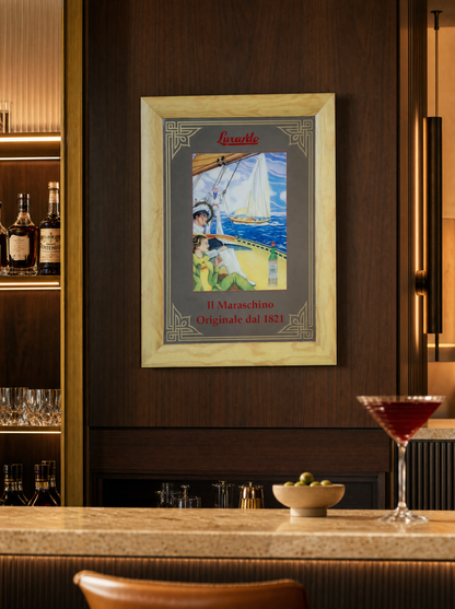 Specchio vintage Maraschino Luxardo ambientato