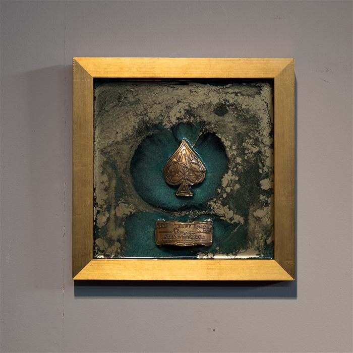 “Haters” – Frammenti di Champagne Armand de Brignac in foglia oro